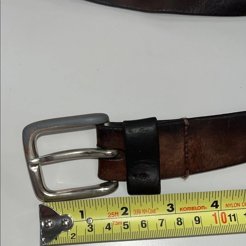 Men's Brown Leather Belt / preowned no labels / well worn 42 ish